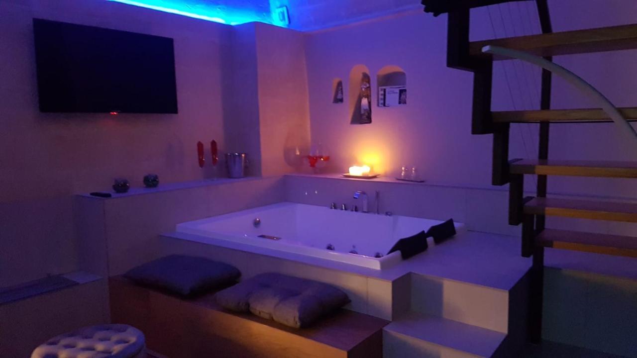 Saxaurea Villa Matera Bagian luar foto